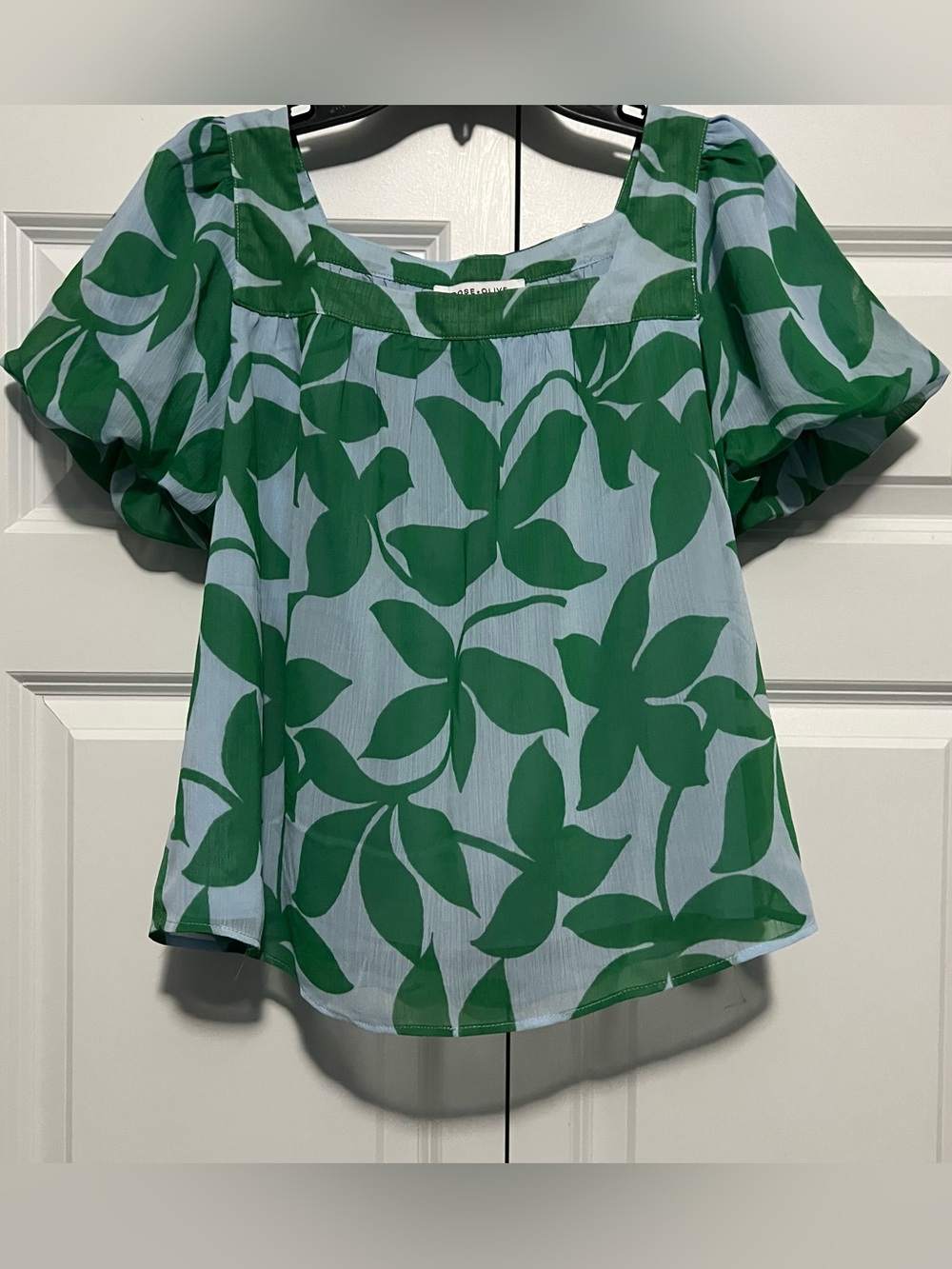Rose + Olive Floral Puff-Sleeve Blouse